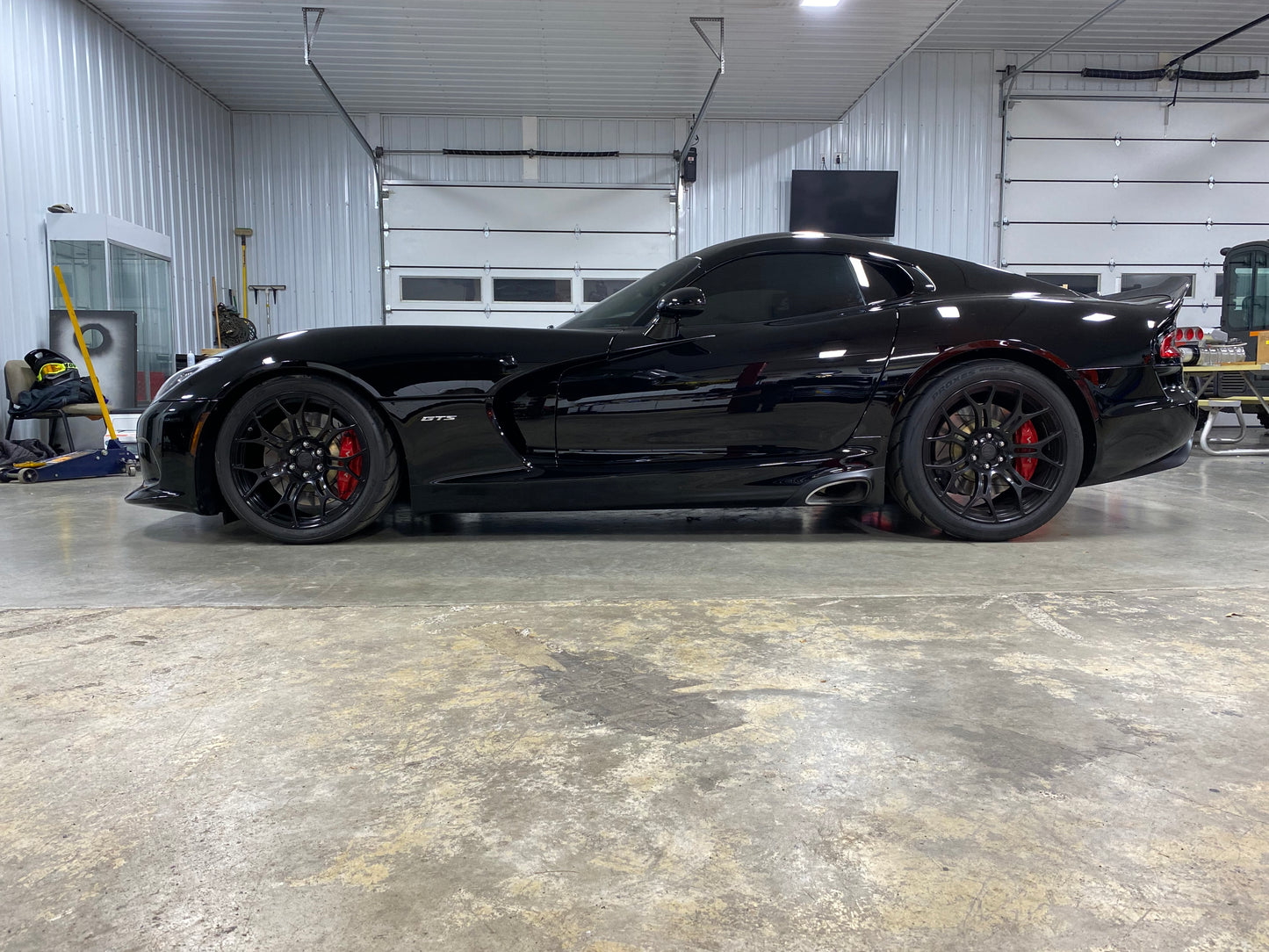 2013+ Viper Lowering Caps (Set of 4)